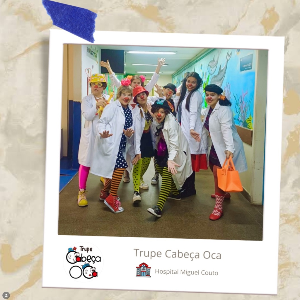 Equipe da Trupe Cabeça Oca no Hospital Miguel Couto