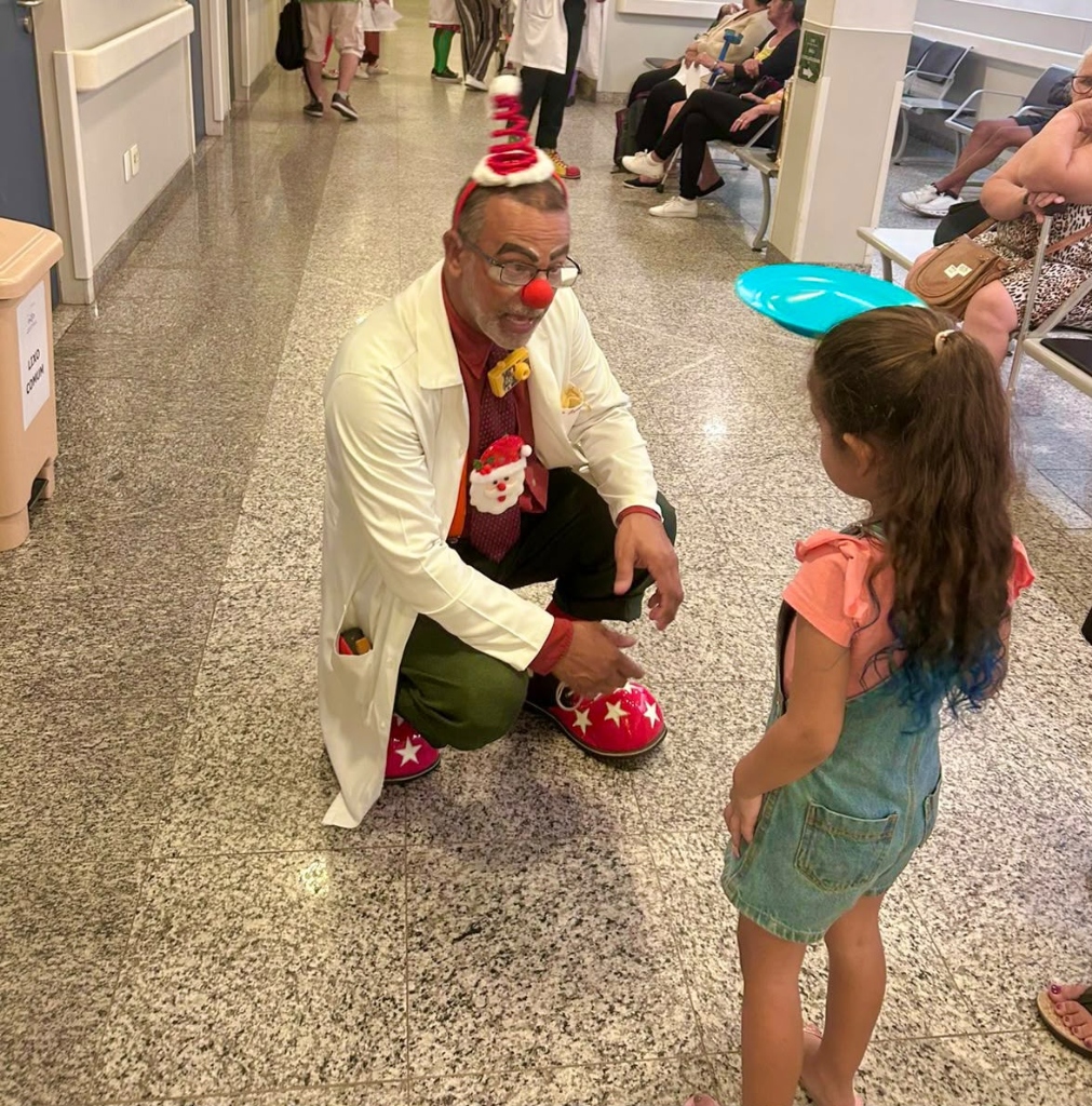 Visita hospitalar — Trupe Cabeça Oca